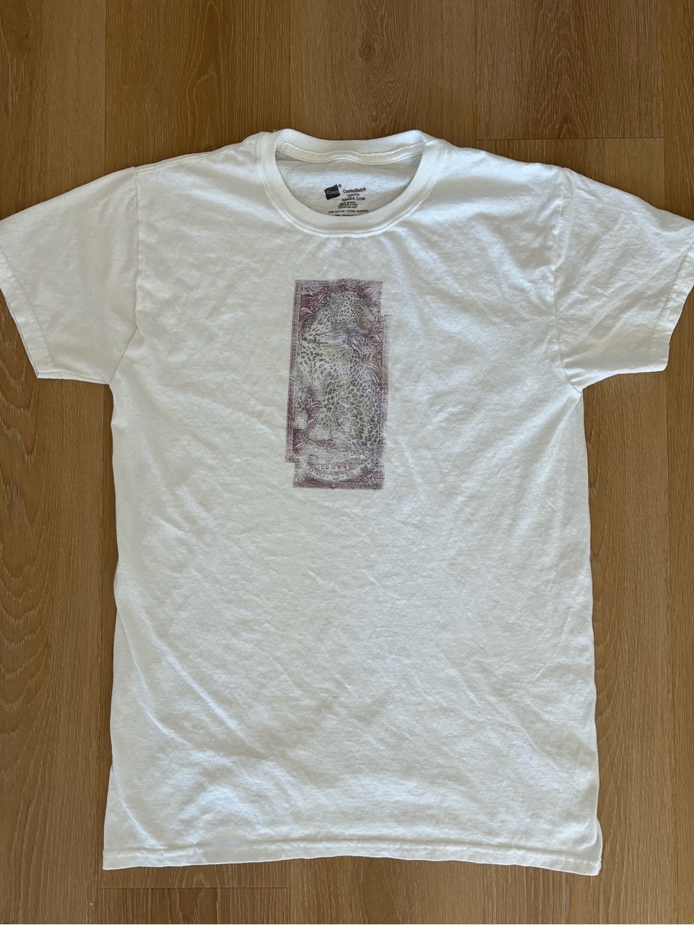 Graphic vintage style tee Men’s size S 100% cotton